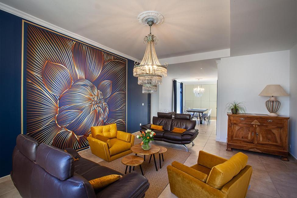 Confidences Escale A Brissac Bed & Breakfast Bagian luar foto