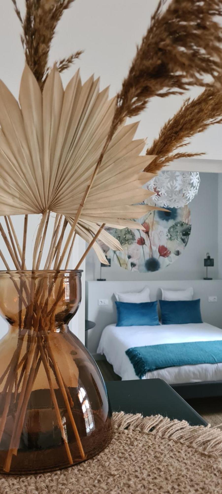 Confidences Escale A Brissac Bed & Breakfast Bagian luar foto